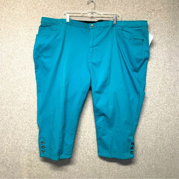 New With Tags Catherine's 34W Capri Pants Teal Blue Pockets Stretch Waist - Picture 1 of 11